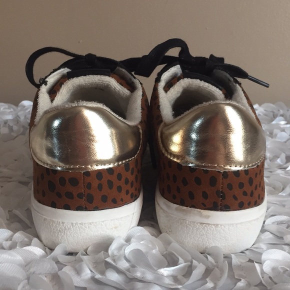Cheetah sneakers! - Picture 5 of 5